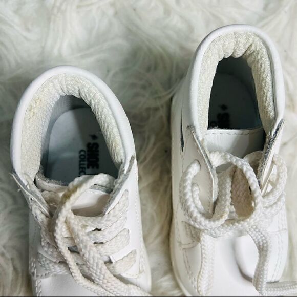 Classy white baby shoes size 4 W - Picture 12 of 13